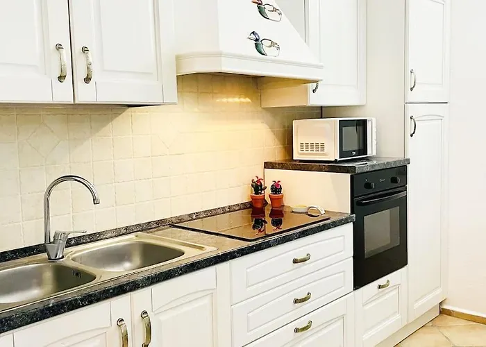 Apartment Looney Tunes